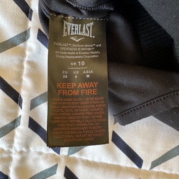 *EVERLAST* Black Padded Medium Support Sports Bra Size 6 - Picture 6 of 6